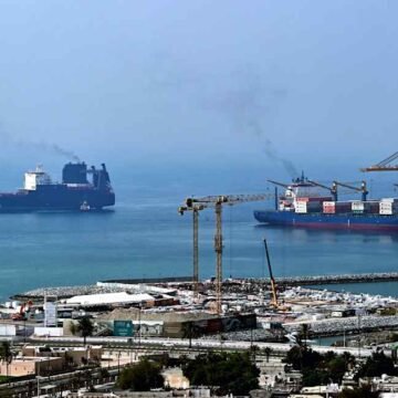 US pauses Iran strikes as Oman pursues Hormuz transit deal
